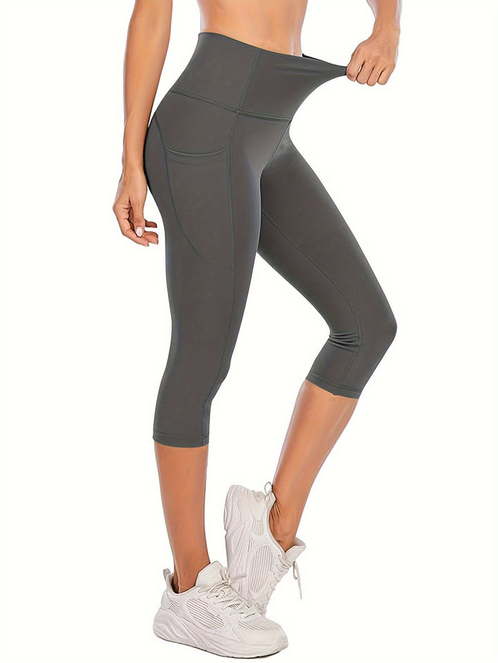 MoveFlex High-Waist Capri Leggings