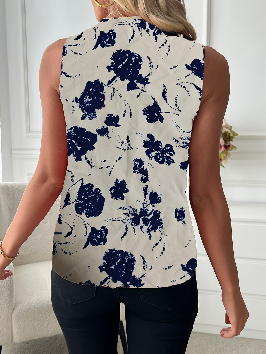 Floral Print Sleeveless Top
